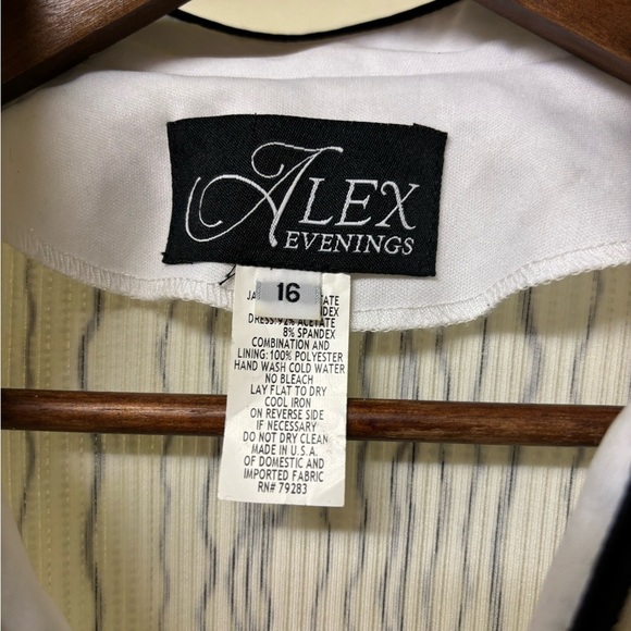 A'lex Evenings zip up top. Sparkly - Picture 3 of 4